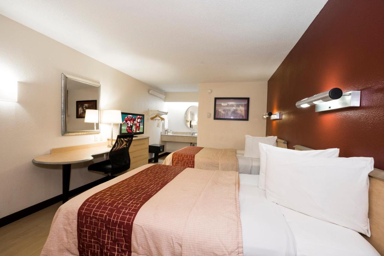 Red Roof Inn Cincinnati Northeast - Blue Ash Ngoại thất bức ảnh